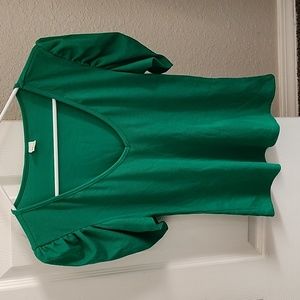 Green puffy short sleeve